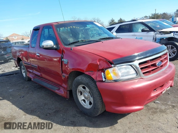 2000 Ford F-150 XL with VIN 2FTRX17W2YCA79002, listed as a IAAI auction lot 41605570 with 322,154 mi miles. Bid and sale history available at carsss.com. Image 1.