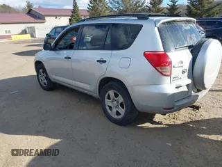 2008 Toyota RAV4 with VIN JTMBD33V485195086, listed as a IAAI auction lot 41668051 with 200,403 mi miles. Bid and sale history available at carsss.com. Image 3.