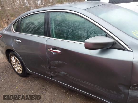 2015 Nissan Altima 2.5 S with VIN 1N4AL3APXFN892087, listed as a IAAI auction lot 41767607 with 140,750 mi miles. Bid and sale history available at carsss.com. Image 13.