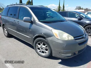 2005 Toyota Sienna XLE with VIN 5TDZA22C65S299604, listed as a IAAI auction lot 41949186 with 205,243 mi miles. Bid and sale history available at carsss.com. Image 1.