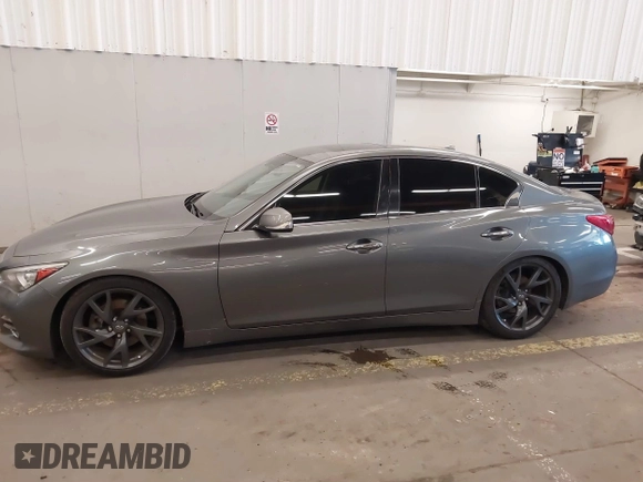 2015 Infiniti Q50 Premium with VIN JN1BV7AP2FM345954, listed as a IAAI auction lot 41514027 with 79,957 mi miles. Bid and sale history available at carsss.com. Image 14.