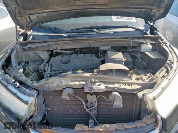 2014 Toyota Highlander LE z VIN 5TDZARFH0ES008478, wystawiony jako Copart lot #59300555 z przebiegiem 117 163 mil mil oraz Szkoda całkowita • Salvage title. Historia ofert i sprzedaży dostępna na DreamBid. Obrazek 12.