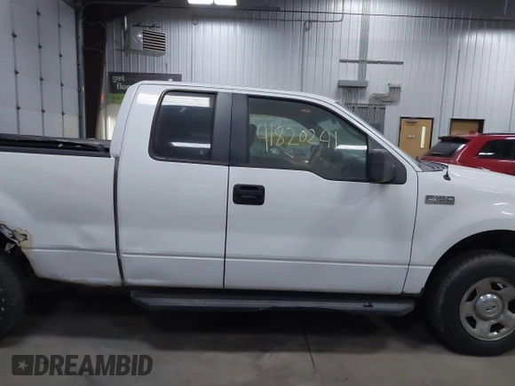 2007 Ford F-150 XLT with VIN 1FTPX14V67FA70678, listed as a IAAI auction lot 41820241 with 222,056 mi miles. Bid and sale history available at carsss.com. Image 12.