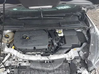 2018 Ford Escape SE z VIN 1FMCU9GD1JUB35184, wystawiony jako IAAI lot #41611285 z przebiegiem 142 267 mil mil oraz . Historia ofert i sprzedaży dostępna na DreamBid. Obrazek 10.