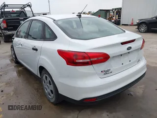 2018 Ford Focus S with VIN 1FADP3E23JL212714, listed as a IAAI auction lot 41895883 with 116,658 mi miles. Bid and sale history available at carsss.com. Image 3.