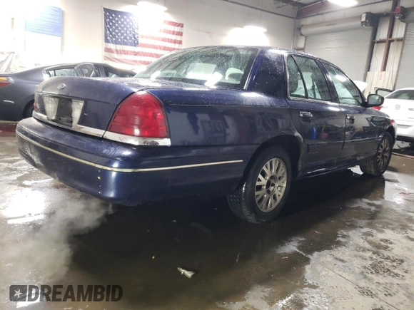 2004 Ford Crown Victoria LX z VIN 2FAFP74W94X171212, wystawiony jako Copart lot #82830214 z przebiegiem 217 595 mil mil oraz Szkody całkowita. Historia ofert i sprzedaży dostępna na DreamBid. Obrazek 3.