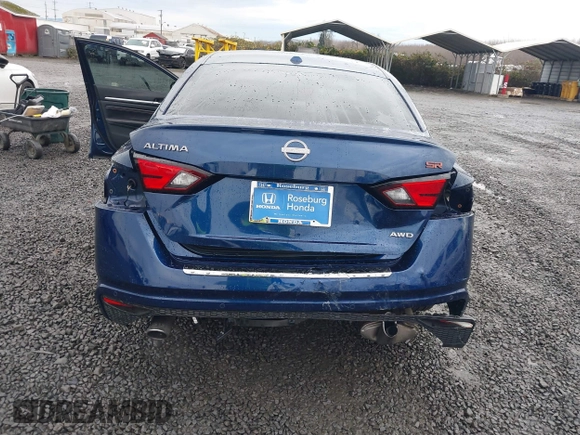 2023 Nissan Altima 2.5 SR with VIN 1N4BL4CW0PN300941, listed as a IAAI auction lot 41128094 with 24,654 mi miles. Bid and sale history available at carsss.com. Image 6.