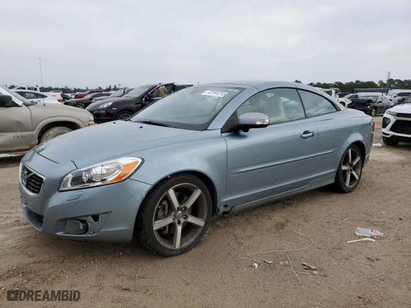 2011 Volvo C70 with VIN YV1672MC2BJ120881, listed as a Copart auction lot 47191215 with 80,707 mi miles and Clean Title. Bid and sale history available at carsss.com. Image 1.