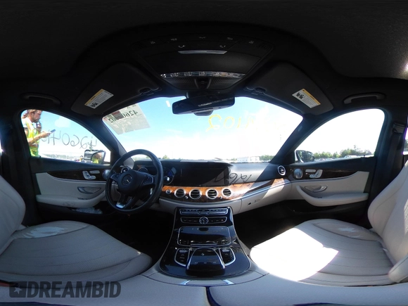 2017 Mercedes-Benz E 300 Luxury с VIN WDDZF4KB3HA058028, выставлен на аукционе IAAI как лот 42604102 с пробегом 70 078 миль миль и . История ставок и продаж доступна на DreamBid. Изображение 21.
