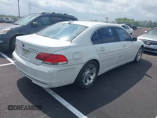 2006 BMW 7 Series 750Li with VIN WBAHN83516DT32361, listed as a IAAI auction lot 41973491 with 170,428 mi miles. Bid and sale history available at carsss.com. Image 4.