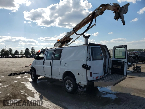 2005 Chevrolet Express Cargo z VIN 1GCHG35U151141642, wystawiony jako Copart lot #69855924 z przebiegiem 159 663 mil mil oraz Szkoda całkowita • Salvage title. Historia ofert i sprzedaży dostępna na DreamBid. Obrazek 3.
