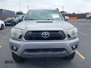 2014 Toyota Tacoma PreRunner z VIN 3TMJU4GNXEM164121, wystawiony jako IAAI lot #42568581 z przebiegiem 201 316 mil mil oraz . Historia ofert i sprzedaży dostępna na DreamBid. Obrazek 12.