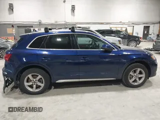 2021 Audi Q5 Premium with VIN WA1AAAFY5M2060669, listed as a IAAI auction lot 41485633 with 31,182 mi miles. Bid and sale history available at carsss.com. Image 13.