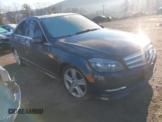2011 Mercedes-Benz C 300 Sport z VIN WDDGF8BB9BR139784, wystawiony jako IAAI lot #41220260 z przebiegiem Nie podano mil oraz . Historia ofert i sprzedaży dostępna na DreamBid. Obrazek 1.
