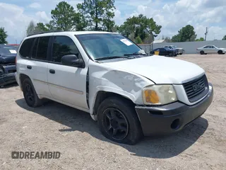 2007 GMC Envoy SLE with VIN 1GKDS13S872235926, listed as a IAAI auction lot 39701659 with 219,992 mi miles. Bid and sale history available at carsss.com. Image 1.