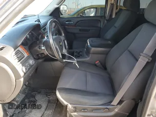 2013 Chevrolet Suburban LS with VIN 1GNSKHE7XDR139052, listed as a Copart auction lot 84878314 with 219,943 mi miles and Clean Title. Bid and sale history available at carsss.com. Image 7.