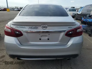 2017 Nissan Altima SR z VIN 1N4AL3AP9HN353415, wystawiony jako Copart lot #50863795 z przebiegiem 112 315 mil mil oraz Szkoda całkowita • Salvage title. Historia ofert i sprzedaży dostępna na DreamBid. Obrazek 6.
