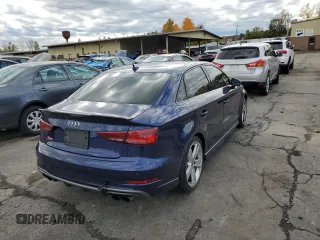 2018 Audi S3 z VIN WAUB1HFF8J1041341, wystawiony jako Copart lot #63897582 z przebiegiem 32 394 mil mil oraz . Historia ofert i sprzedaży dostępna na DreamBid. Obrazek 4.
