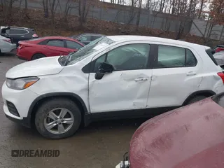 2018 Chevrolet Trax LS with VIN 3GNCJNSB9JL283743, listed as a IAAI auction lot 41569737 with 35,337 mi miles and . Bid and sale history available at DreamBid. Image 15.
