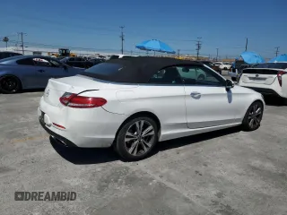2018 Mercedes-Benz C 300 с VIN WDDWK4JB7JF623454, выставлен на аукционе Copart как лот 61343225 с пробегом 99 763 миль миль и Списание • Salvage title. История ставок и продаж доступна на DreamBid. Изображение 3.
