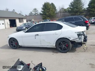 2018 Alfa Romeo Giulia Ti Sport with VIN ZARFAEEN1J7597134, listed as a IAAI auction lot 41783625 with 71,460 mi miles. Bid and sale history available at carsss.com. Image 15.
