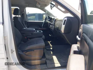 2016 GMC Sierra 2500HD SLE z VIN 1GT12SEG9GF180988, wystawiony jako IAAI lot #42321220 z przebiegiem 195 188 mil mil oraz . Historia ofert i sprzedaży dostępna na DreamBid. Obrazek 5.