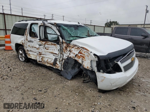 2013 Chevrolet Suburban LT with VIN 1GNSCJE09DR255852, listed as a Copart auction lot 70043984 with Not Provided miles and Salvage Title. Bid and sale history available at carsss.com. Image 4.