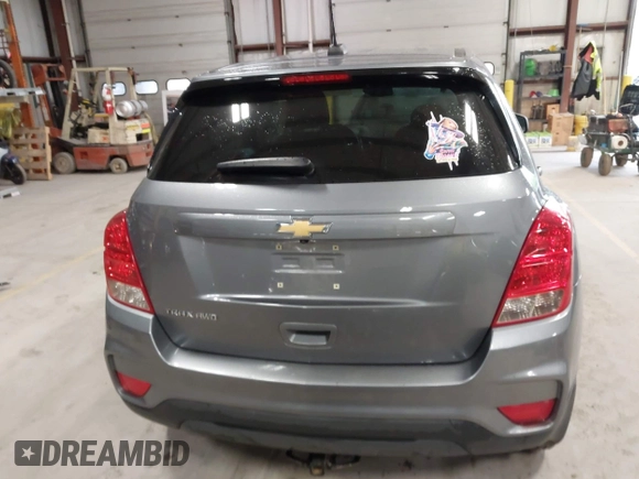 2020 Chevrolet Trax LS z VIN 3GNCJNSB8LL183510, wystawiony jako IAAI lot #42198485 z przebiegiem 115 502 mil mil oraz . Historia ofert i sprzedaży dostępna na DreamBid. Obrazek 17.