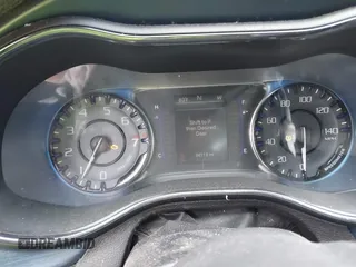 2015 Chrysler 200 S with VIN 1C3CCCBG6FN517903, listed as a IAAI auction lot 40412213 with 84,118 mi miles. Bid and sale history available at carsss.com. Image 7.