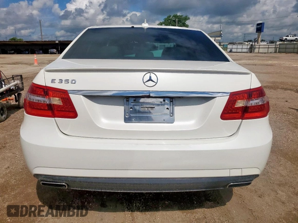 2012 Mercedes-Benz E 350 Luxury z VIN WDDHF5KB8CA634027, wystawiony jako Copart lot #61029405 z przebiegiem 162 206 mil mil oraz Szkoda całkowita • Salvage title. Historia ofert i sprzedaży dostępna na DreamBid. Obrazek 6.