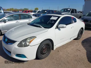 2011 Nissan Altima 2.5 S with VIN 1N4AL2EPXBC146961, listed as a IAAI auction lot 41950361 with 204,079 mi miles. Bid and sale history available at carsss.com. Image 2.
