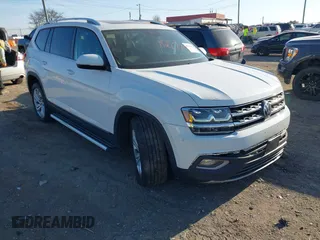 2018 Volkswagen Atlas 3.6L V6 SEL with VIN 1V2MR2CA8JC502440, listed as a IAAI auction lot 41753674 with 142,184 mi miles. Bid and sale history available at carsss.com. Image 1.
