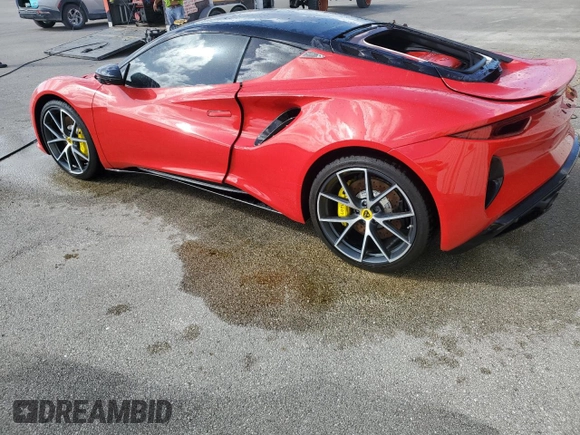 2024 Lotus Emira First Edition z VIN SCCLEKAX7RHB12137, wystawiony jako Copart lot #74508424 z przebiegiem Nie podano mil oraz Nie do naprawy. Historia ofert i sprzedaży dostępna na DreamBid. Obrazek 2.