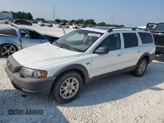 2004 Volvo V70 XC70 with VIN YV1SZ59H341156905, listed as a Copart auction lot 68184094 with 148,802 mi miles and Clean Title. Bid and sale history available at carsss.com. Image 1.