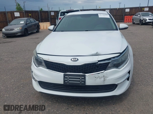 2017 Kia Optima LX z VIN 5XXGT4L38HG173231, wystawiony jako IAAI lot #42340849 z przebiegiem 100 174 mil mil oraz . Historia ofert i sprzedaży dostępna na DreamBid. Obrazek 6.