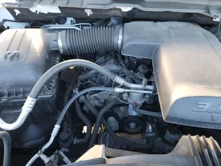 2022 Ram 1500 Tradesman z VIN 1C6RR7FG4NS187224, wystawiony jako Copart lot #85336615 z przebiegiem 28 549 mil mil oraz Czysty tytuł • Clean title. Historia ofert i sprzedaży dostępna na DreamBid. Obrazek 13.