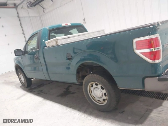 2014 Ford F-150 XL with VIN 1FTMF1EM8EKE03723, listed as a IAAI auction lot 41323405 with 176,478 mi miles. Bid and sale history available at carsss.com. Image 15.
