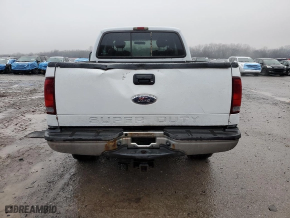 2003 Ford Super Duty F-350 SRW XL with VIN 1FTSX31L23EB82290, listed as a Copart auction lot 81632924 with 323,381 mi miles and Salvage Title. Bid and sale history available at carsss.com. Image 6.