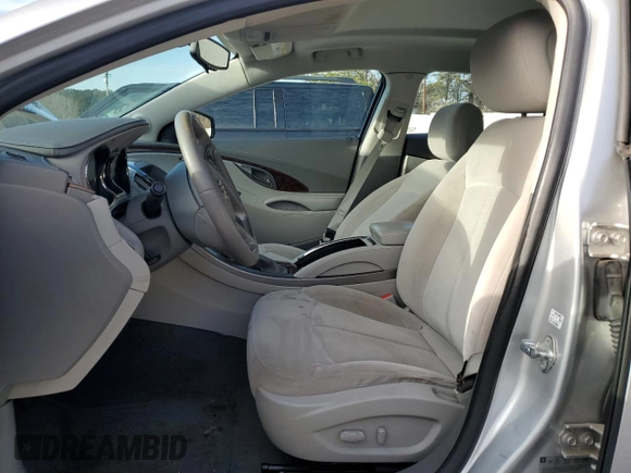 2011 Buick LaCrosse CX with VIN 1G4GA5EC7BF305549, listed as a Copart auction lot 88026085 with 132,334 mi miles and Salvage Title. Bid and sale history available at carsss.com. Image 7.