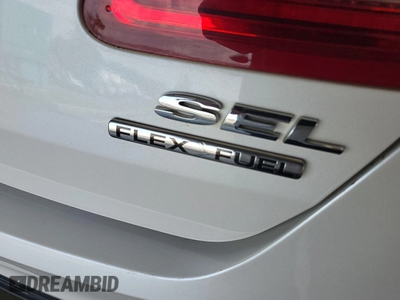 2018 Ford Taurus SEL with VIN 1FAHP2E82JG120034, listed as a IAAI auction lot 42634760 with 71,545 mi miles and . Bid and sale history available at DreamBid. Image 3.
