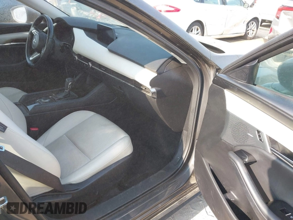 2019 Mazda 3 Premium with VIN JM1BPBEM6K1133340, listed as a IAAI auction lot 42711496 with 121,674 mi miles and . Bid and sale history available at DreamBid. Image 5.