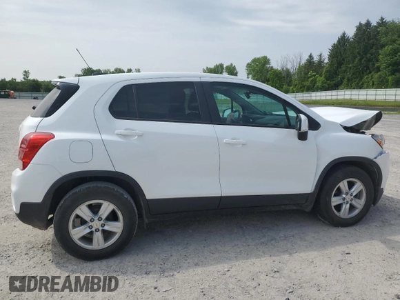 2020 Chevrolet Trax LS with VIN KL7CJKSB1LB087739, listed as a Copart auction lot 60591725 with 16,096 mi miles and Salvage title. Bid and sale history available at DreamBid. Image 3.
