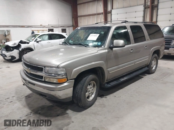 2002 Chevrolet Suburban LT with VIN 3GNFK16ZX2G296571, listed as a IAAI auction lot 41979801 with 180,144 mi miles. Bid and sale history available at carsss.com. Image 2.