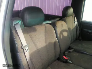 2000 Chevrolet Silverado 1500 with VIN 1GCEC14W2YE176211, listed as a IAAI auction lot 41393061 with 303,167 mi miles. Bid and sale history available at carsss.com. Image 8.