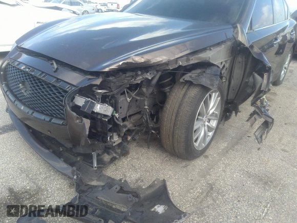 2015 Infiniti Q50 Premium with VIN JN1BV7AP8FM343805, listed as a IAAI auction lot 41752314 with 69,231 mi miles. Bid and sale history available at carsss.com. Image 6.