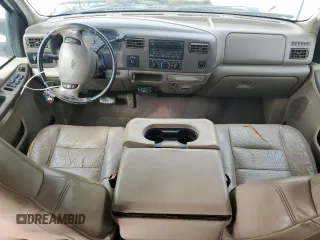2001 Ford Super Duty F-250 XL with VIN 1FTNW21F11EA94638, listed as a Copart auction lot 52372155 with 363,199 mi miles and Salvage Title. Bid and sale history available at carsss.com. Image 8.