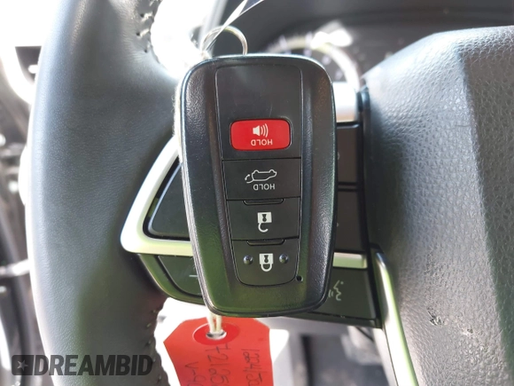 2023 Toyota Highlander L z VIN 5TDKDRBH8PS039060, wystawiony jako IAAI lot #41794375 z przebiegiem 47 745 mil mil oraz . Historia ofert i sprzedaży dostępna na DreamBid. Obrazek 11.