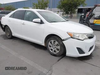 2012 Toyota Camry L z VIN 4T1BF1FK4CU549005, wystawiony jako IAAI lot #42111412 z przebiegiem Nie podano mil oraz . Historia ofert i sprzedaży dostępna na DreamBid. Obrazek 1.