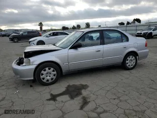 2000 Honda Civic VP with VIN 2HGEJ6611YH597755, listed as a Copart auction lot 50667365 with 192,167 mi miles and Salvage Title. Bid and sale history available at carsss.com. Image 1.