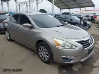 2013 Nissan Altima 2.5 SL with VIN 1N4AL3AP0DN528208, listed as a IAAI auction lot 41895288 with 113,119 mi miles. Bid and sale history available at carsss.com. Image 1.
